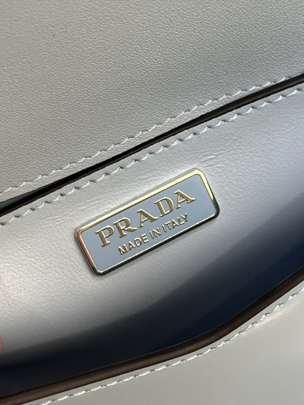 PD TRIANGLE LOGO BUFFED SHOULDER BAG - 图片 14