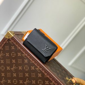 LOU PILOT WALLET