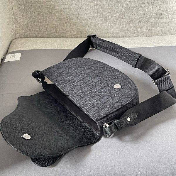 CD SADDLE MESSENGER BAG - 图片 5