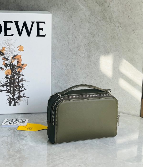 LOEW MINI CAMERA CROSSBODY BAG - 图片 6