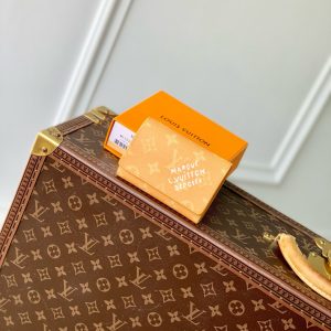 LOU VICTOR WALLET