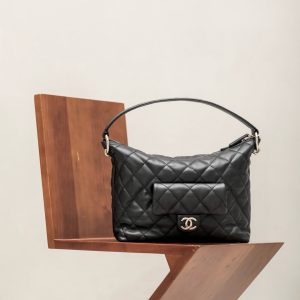 CC 23B HOBO BAG