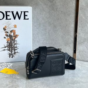 LOEW MINI CAMERA CROSSBODY BAG