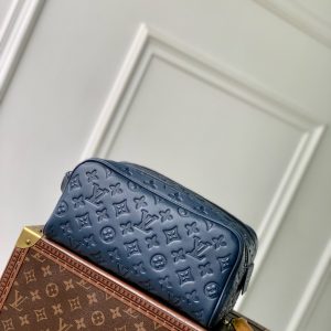 LOU DOPP KIT TOILETRY BAG