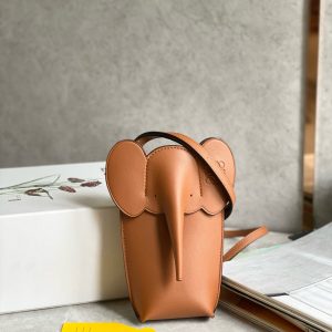 LOEW ELEPHANT POCKET BAG