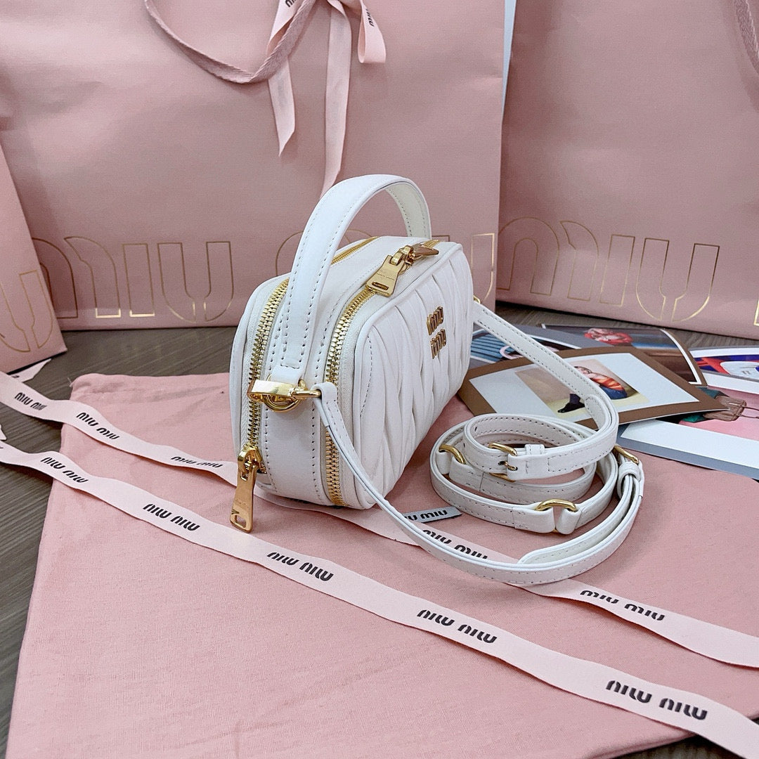 MIU M MATELASSE SHOULDER BAG - 图片 2