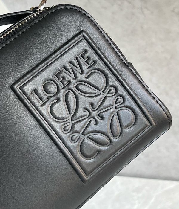 LOEW MINI CAMERA CROSSBODY BAG - 图片 3