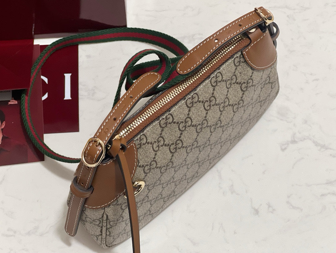 GG EMBLEM SMALL SHOULDER BAG - 图片 7