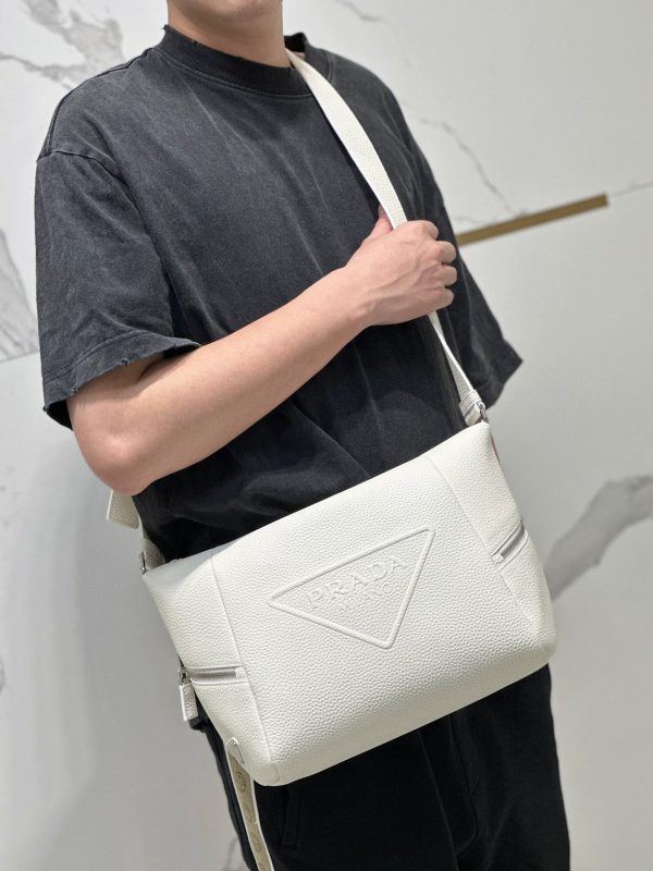 PD LEATHER BAG WITH SHOULDER STRAP - 图片 12