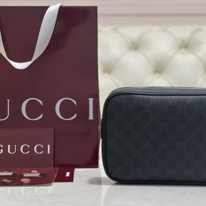 GG POUCH