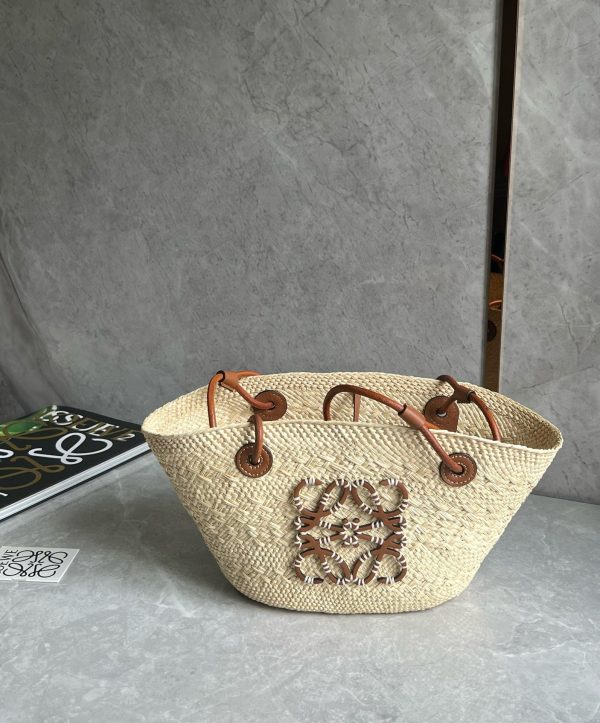 LOEW LARGE FLAMENCO CLUTCH