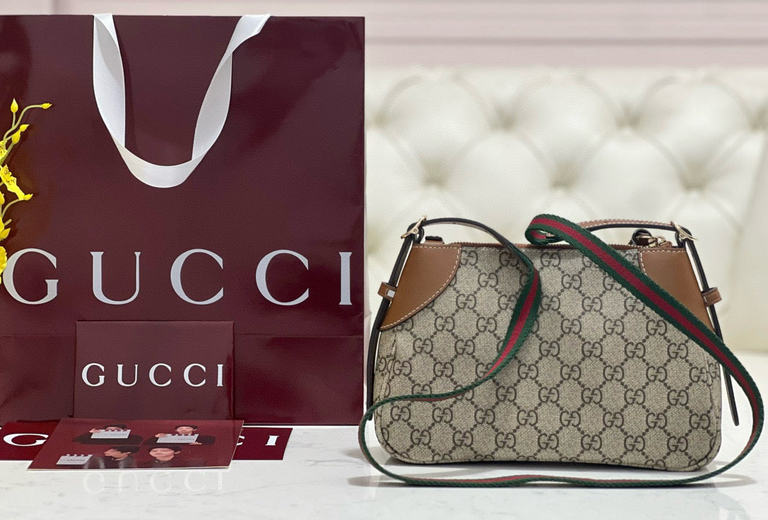 GG EMBLEM SMALL SHOULDER BAG - 图片 2