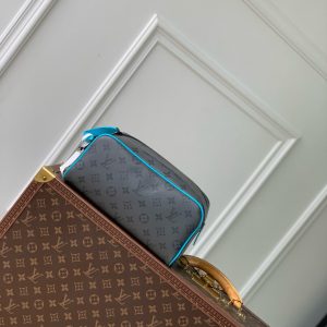 LOU TOILETRY BAG