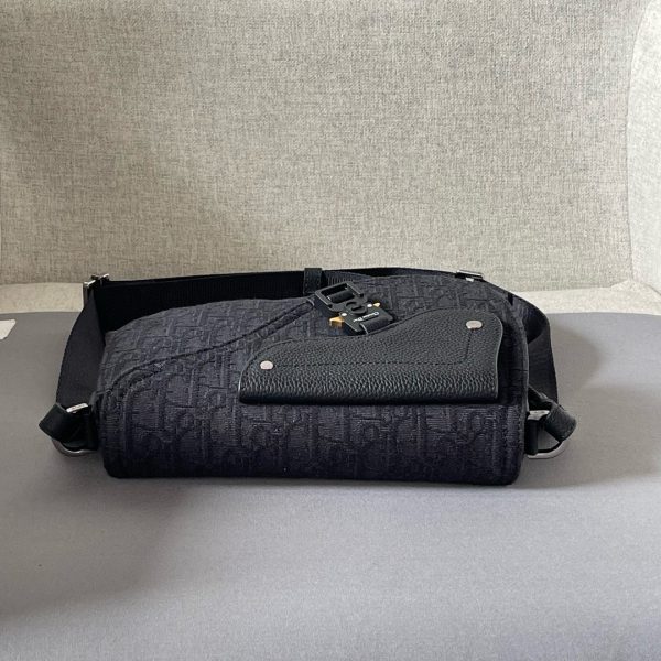 CD SADDLE MESSENGER BAG - 图片 4
