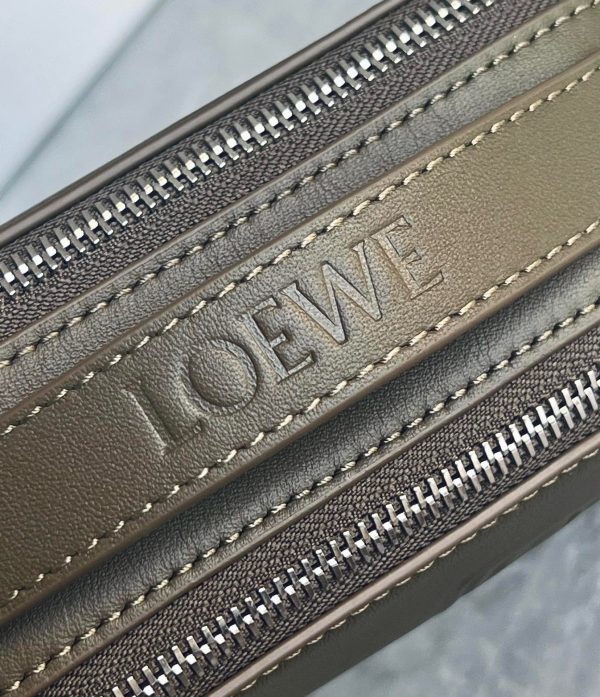 LOEW MINI CAMERA CROSSBODY BAG - 图片 4