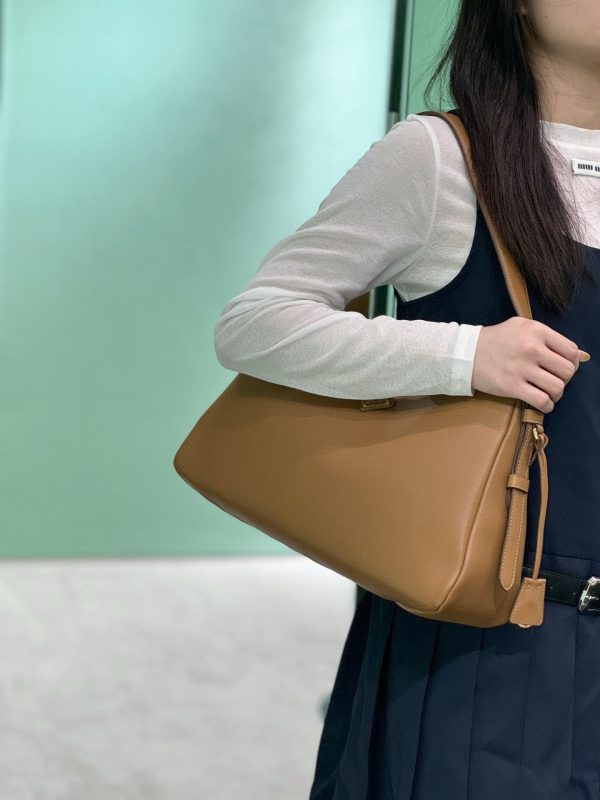 PD AIMEE LARGE SHOULDER BAG - 图片 13