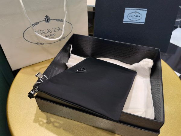 PD Re-Nylon Pouch - 图片 3