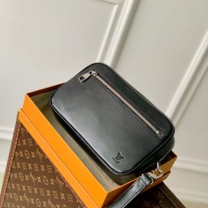 LOU POCHETTE KASAI