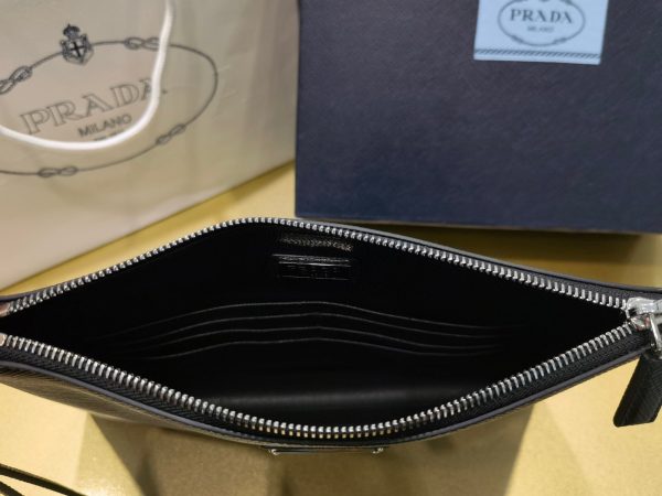 PD Re-Nylon and Saffiano leather pouch - 图片 7