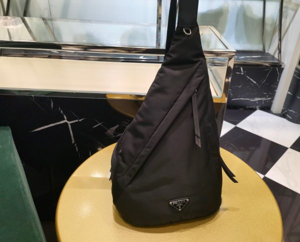 PD RE-NYLON AND LEATHER BACKPACK - 图片 10