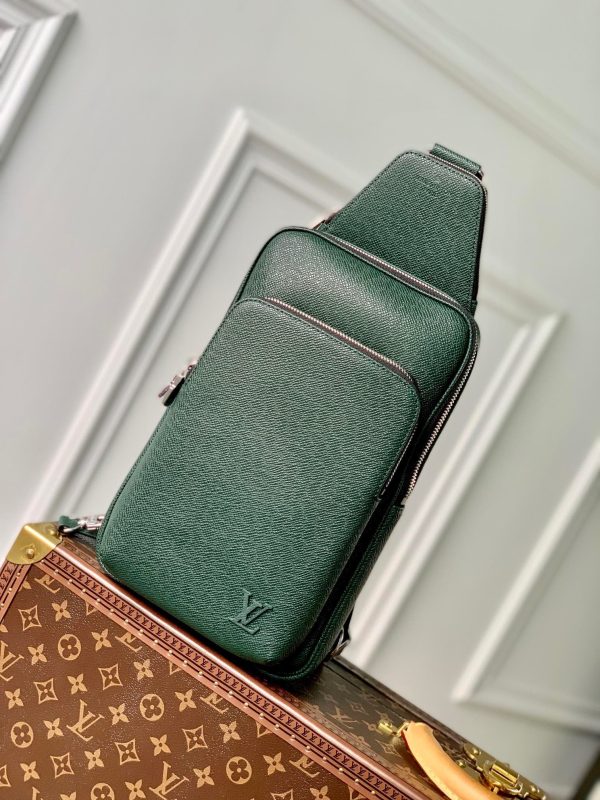 LOU AVENUE SLING BAG