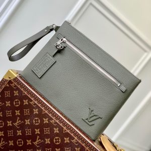 LOU TAKEOFF POUCH