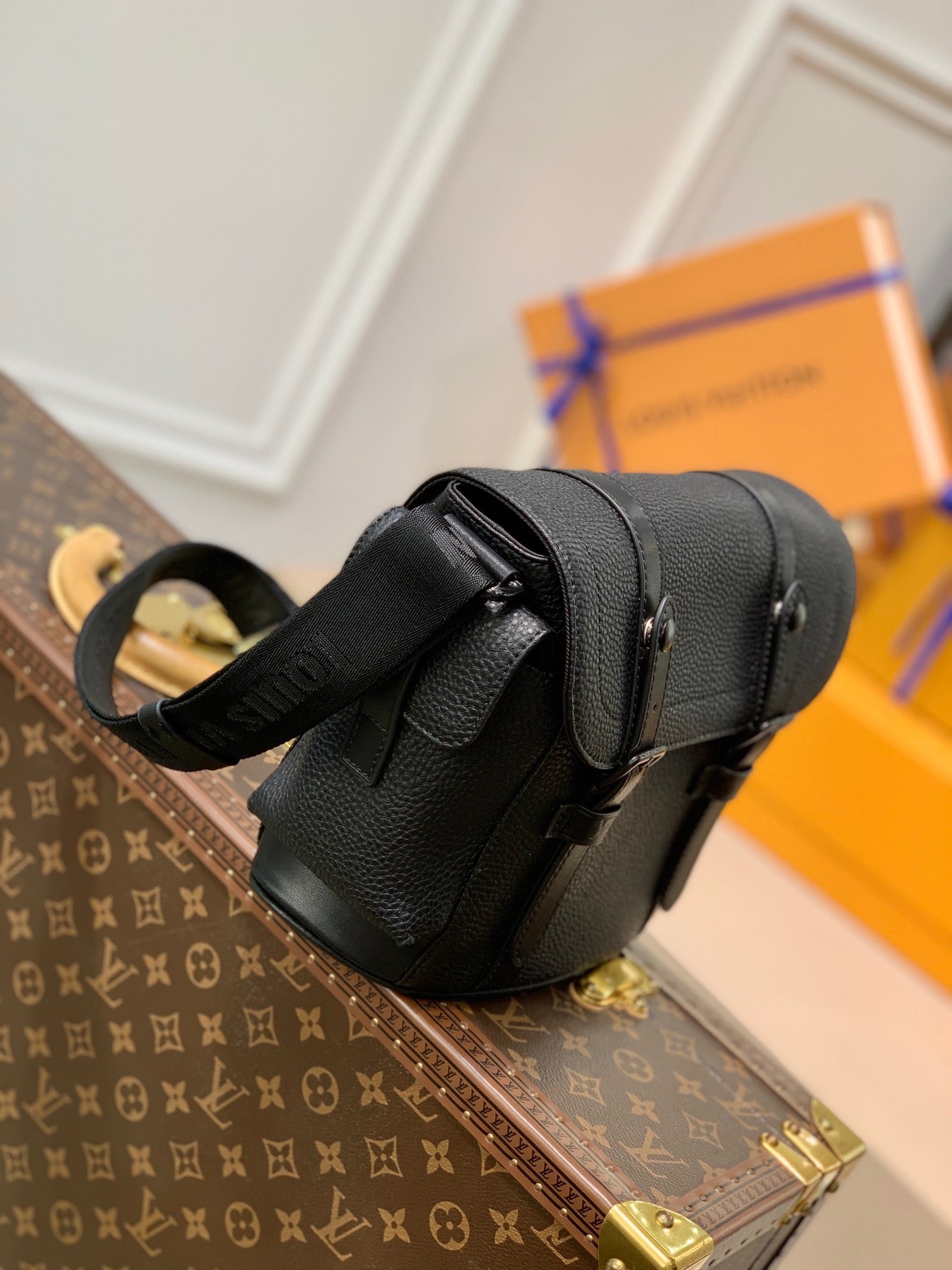 LOU CHRISTOPHER MESSENGER BAG - 图片 4