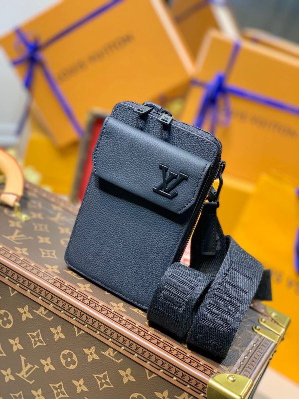 LOU AEROGRAM PHONE POUCH