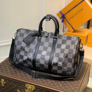 LOU KEEPALL BANDOULIÈRE 50 BAG