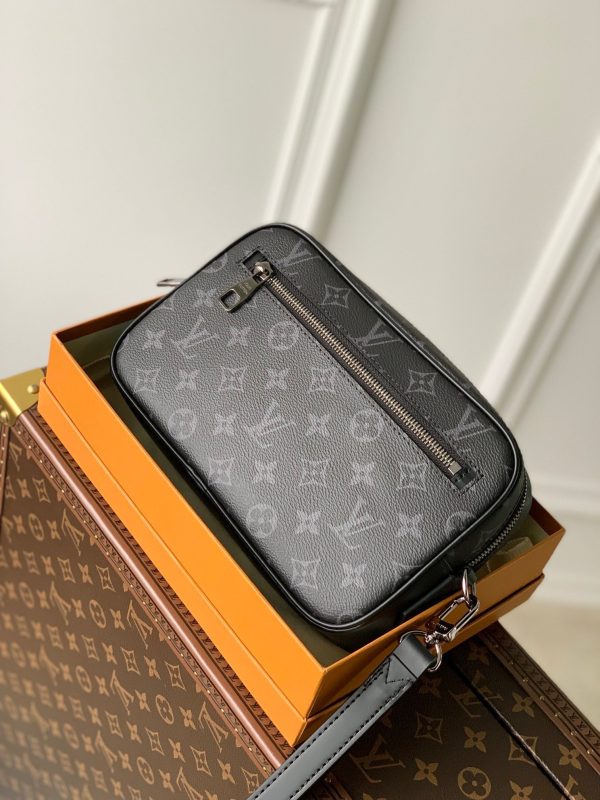 LOU POCHETTE KASAI
