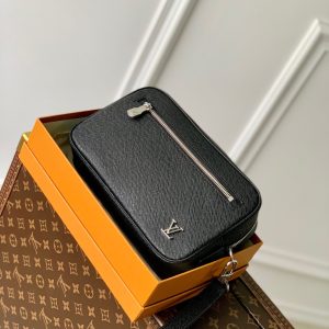 LOU POCHETTE KASAI