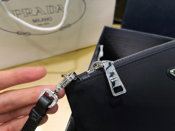 PD Re-Nylon Pouch - 图片 6