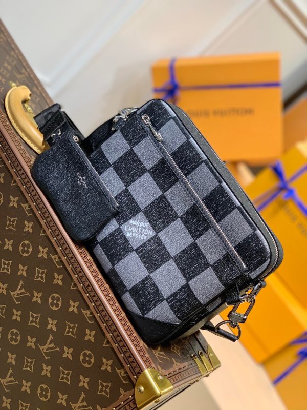 LOU TRIO MESSENGER BAG