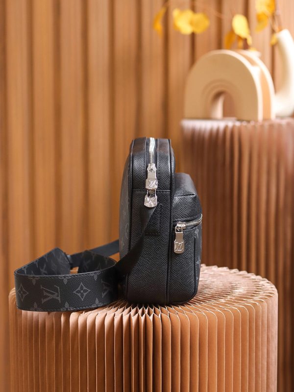 LOU OUTDOOR MESSENGER BAG - 图片 5