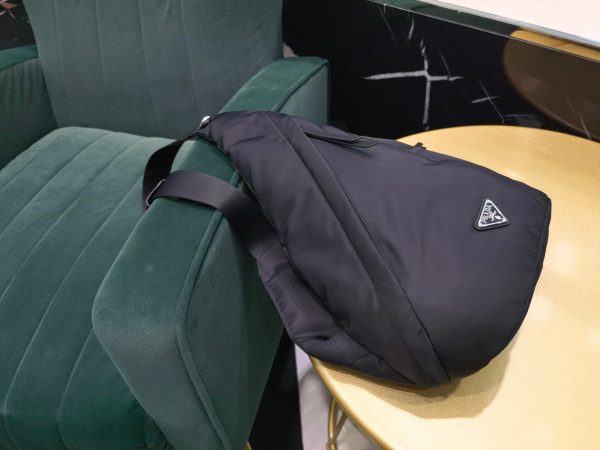 PD RE-NYLON AND LEATHER BACKPACK - 图片 11