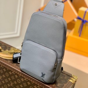 LOU AVENUE SLING BAG