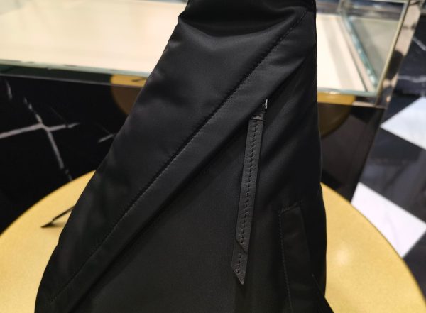 PD RE-NYLON AND LEATHER BACKPACK - 图片 3