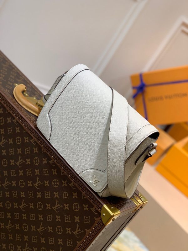 LOU NEW FLAP MESSENGER BAG