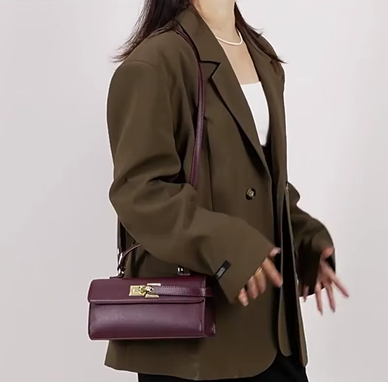 Luxury Brand Lock Design Tote Bag - Image 8