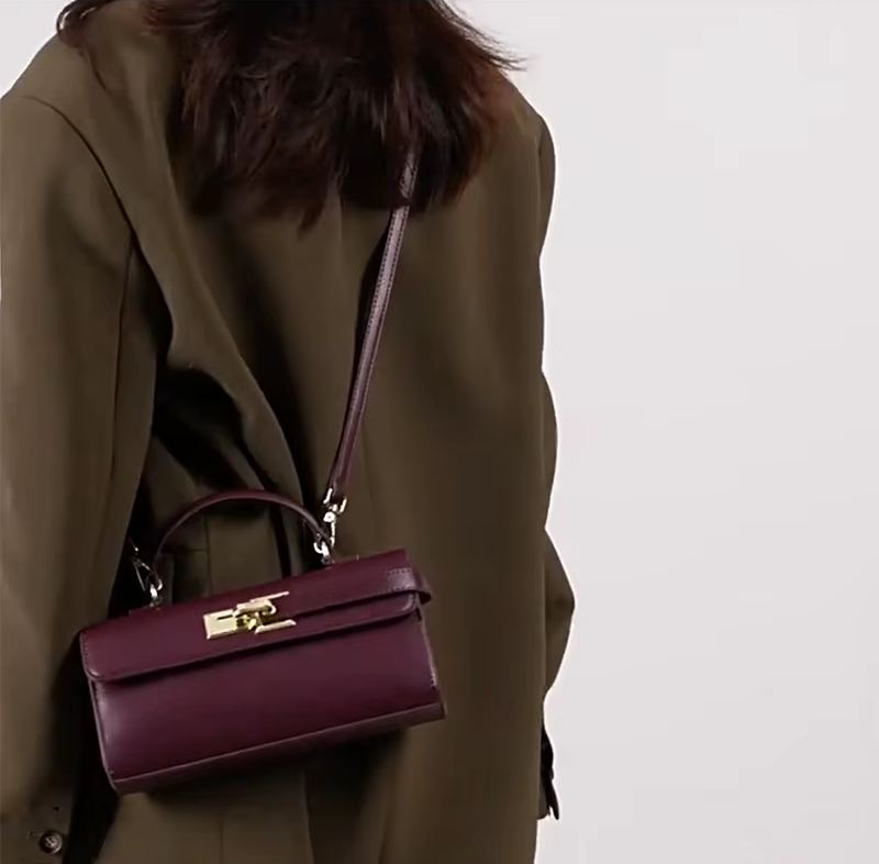 Luxury Brand Lock Design Tote Bag - Image 11