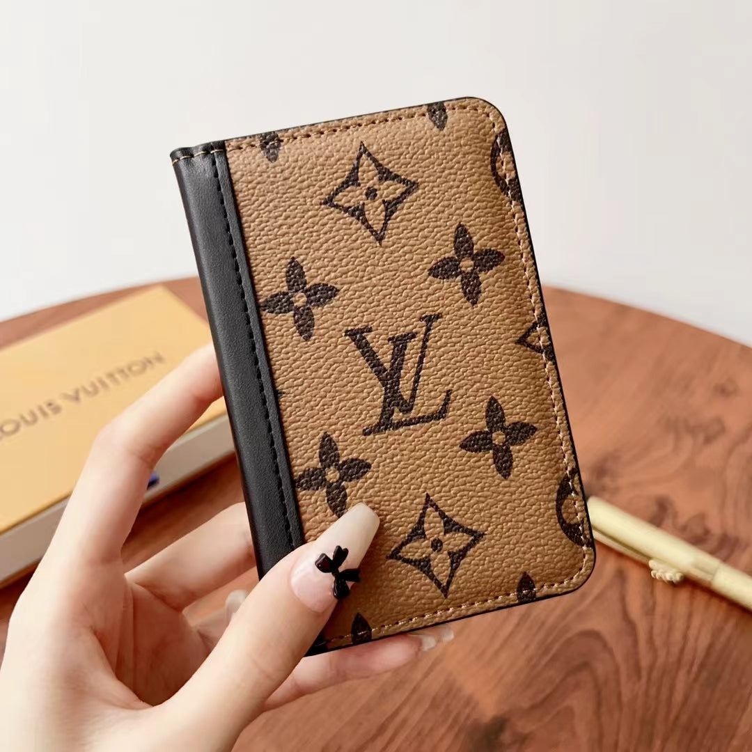 Elegant Lou Checkered & Monogram Wallets - Image 14