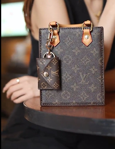Classic Tote Bag With Crossbody Strap - Image 16