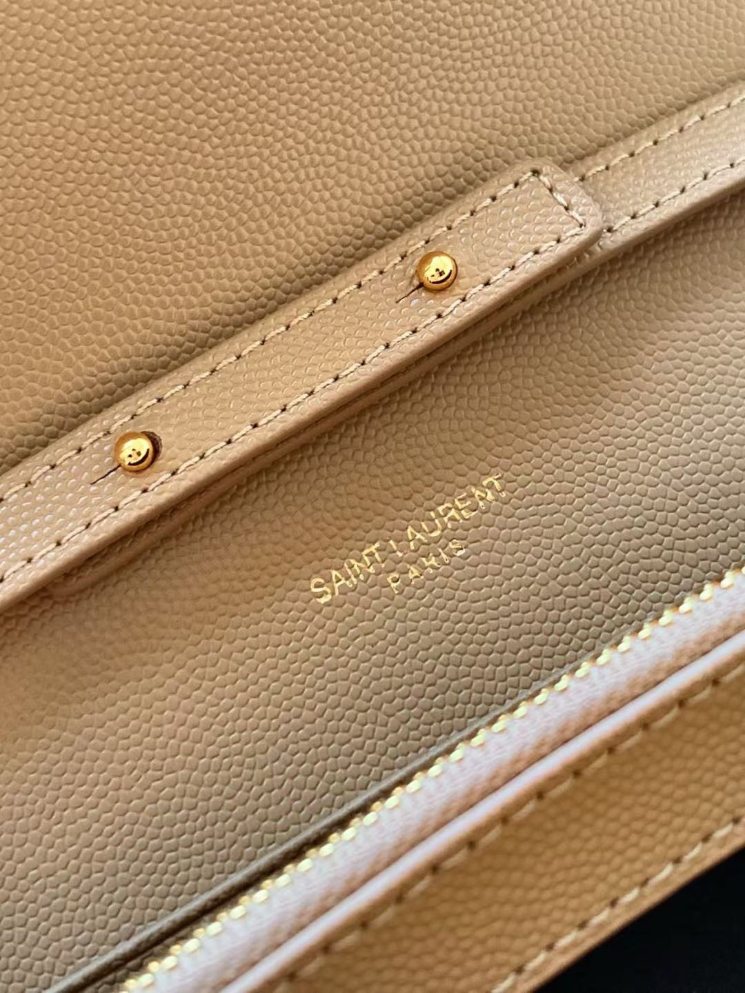 YL- Envelope Chain Wallet In Lambskin - Image 2