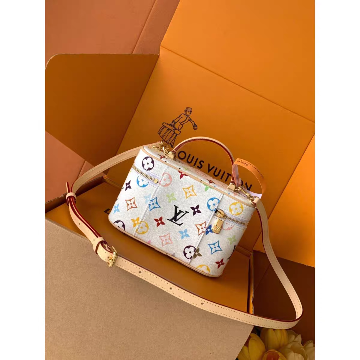 Vintage-Inspired Box hand bag – Elegant Monogram Tote Box - Image 8