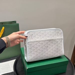 Essential clutch bag for men