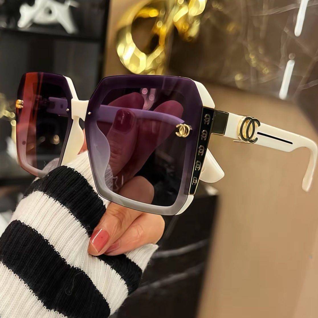 Luxury Black & Red Retro Large Frame Fashion Polarized Sunglasses For Women - Image 2