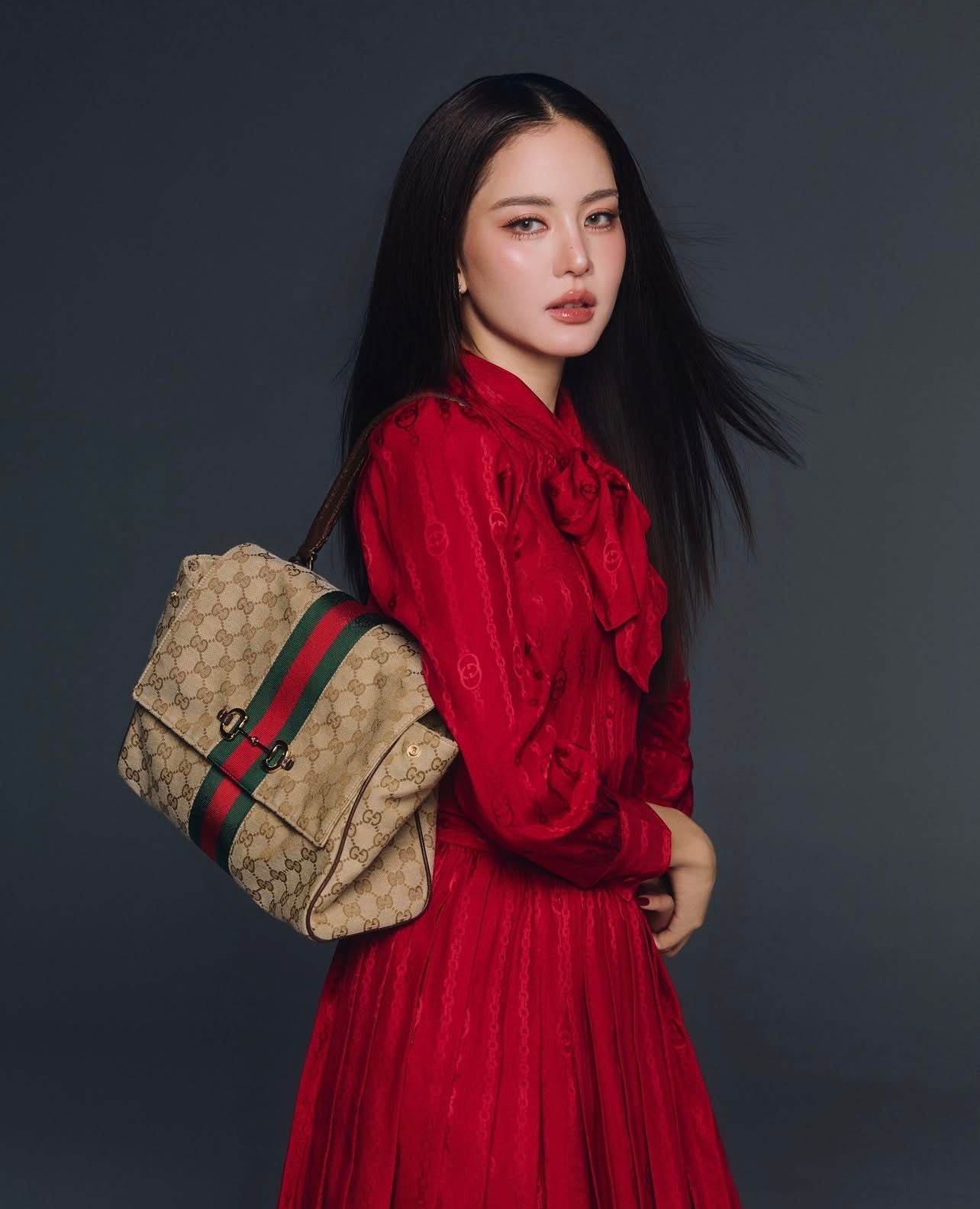 Modern Carryall Tote Bag | Style for Every Occasion - Image 7