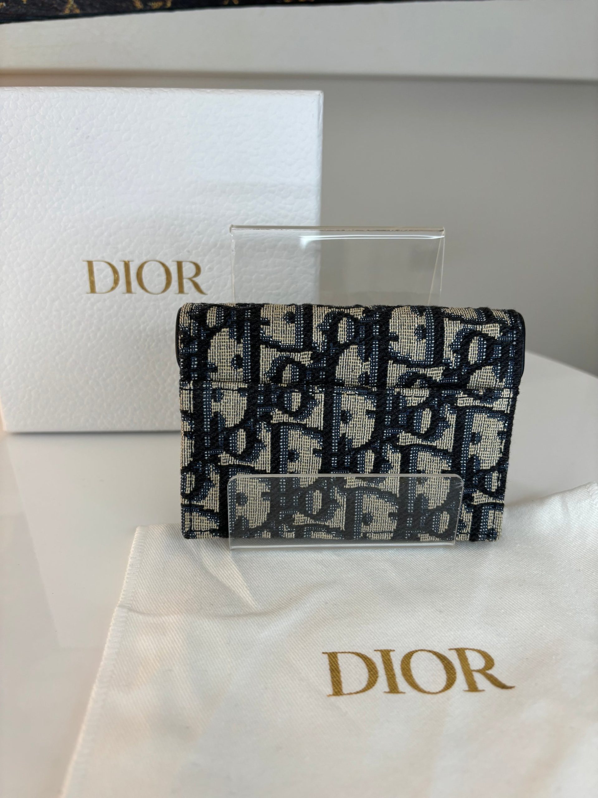 Classic Saddle Bloom Card Wallet - Image 5