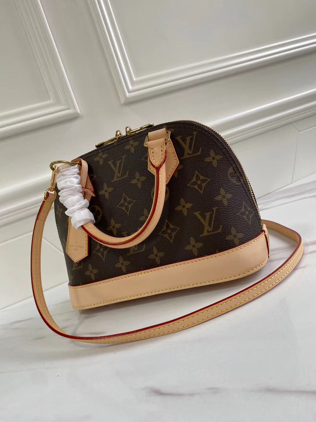 Classic and Stylish Alma Bag - Image 6