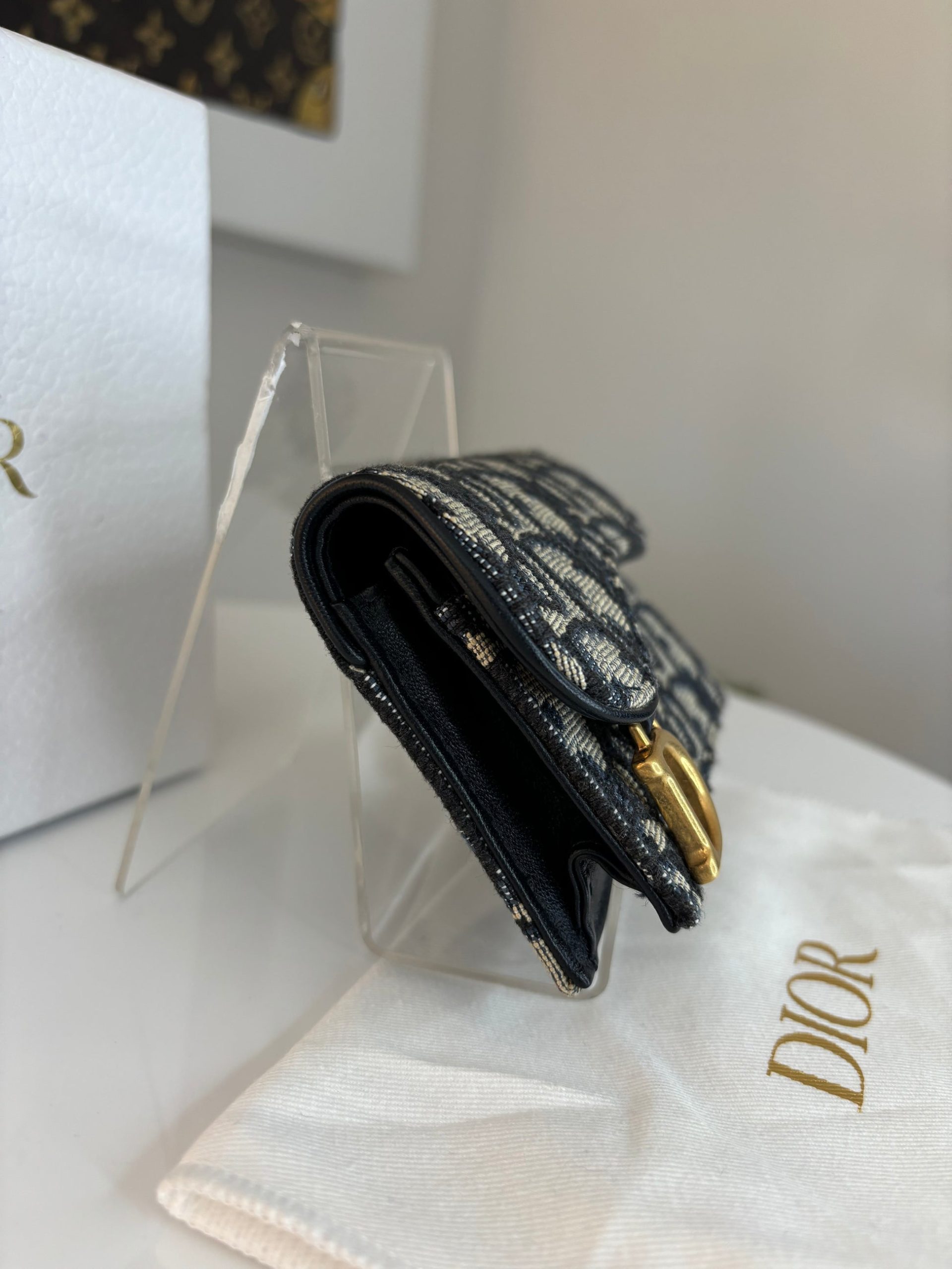 Classic Saddle Bloom Card Wallet - Image 3